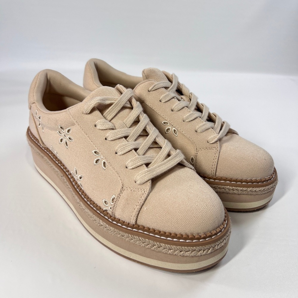 DV Dolce Vita Bliss Platform Sneakers Womens 8.5 Beige Floral Eyelet Boho Chunky - Picture 2 of 9